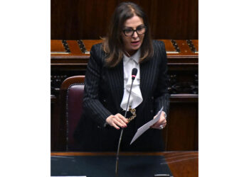 Ministra in Senato per la mozione di sfiducia delle opposizioni