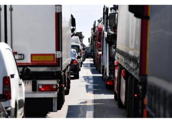 Autostrada bloccata per oltre due ore in direzione Varese