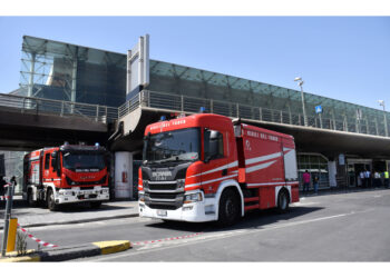 Aeroporto dovrebbe riaprire alle 14