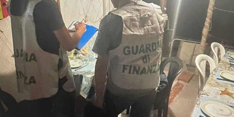 Gdf scopre 30 clienti a tavola. Sanzioni e obbligo a partita Iva