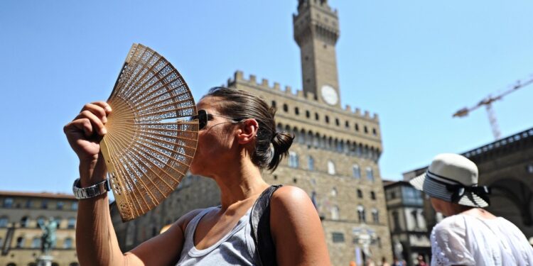 La temperatura massima percepita sarà di 37 gradi