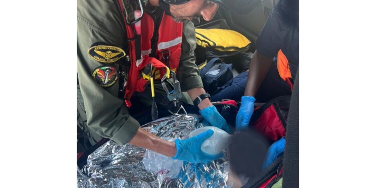 Soccorso della guardia costiera al largo di Sant'Antioco