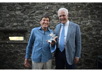 Il cantante in concerto in Garfagnana