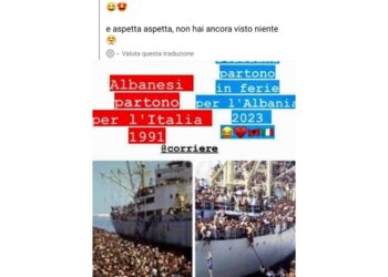 Posta foto con sbarco della Vlora e traghetti pieni per Albania