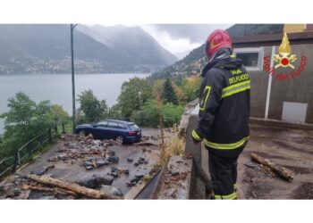 Strada chiusa pure in Valtellina