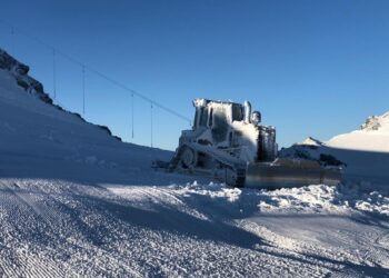 Sul ghiacciaio si tornerà a sciare 'ma solo in sicurezza'