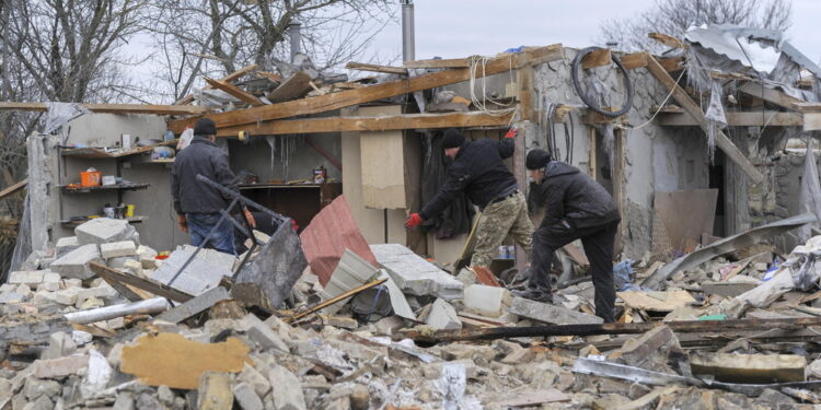 Il sindaco: 'Colpito un quartiere residenziale'