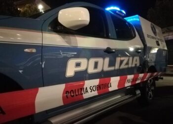 Scoperto da una donna che gettava la spazzatura