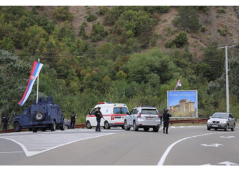 Generale condanna.Aggressori sarebbero rifugiati in un monastero