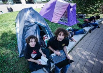 Al Campus Einaudi ritorna la protesta degli studenti