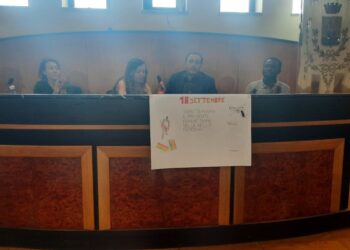 Per anniversario parla con studenti."No a Cpr