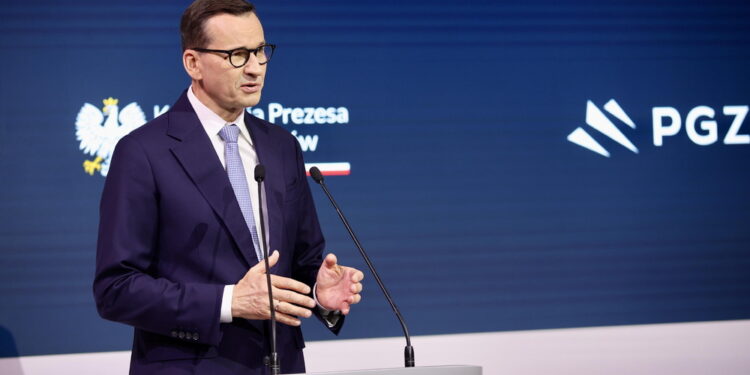 Morawiecki: "Oggi l'adozione di una risoluzione su migrazione"