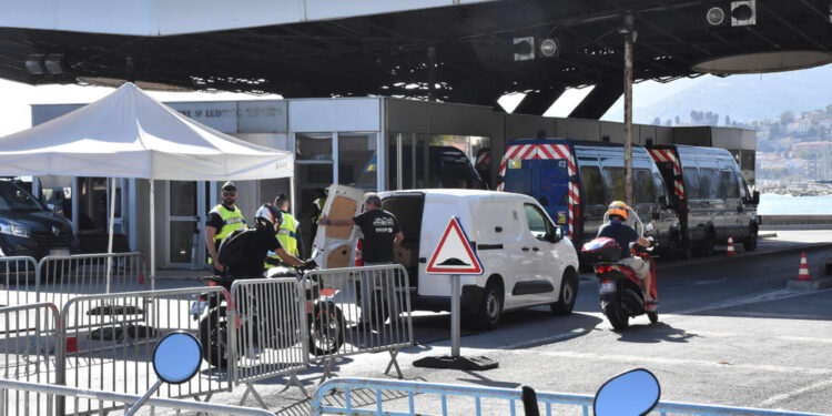 Controlli rafforzati su auto dopo innalzamento livello allerta