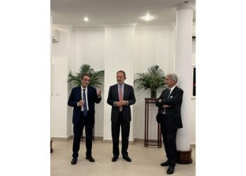 La delegazione del presidente della Regione Lombardia è ad Hanoi