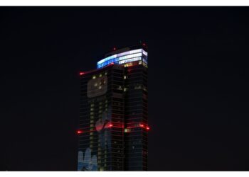 Palazzo della Regione illuminato coi colori della bandiera