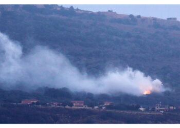 Colpito un edificio residenziale a Taba