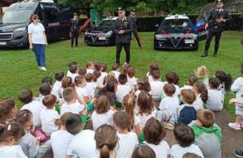 Incontro carabinieri asilo Manera