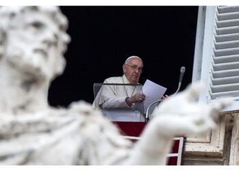 Angelus. 'Pensiamo ai bambini