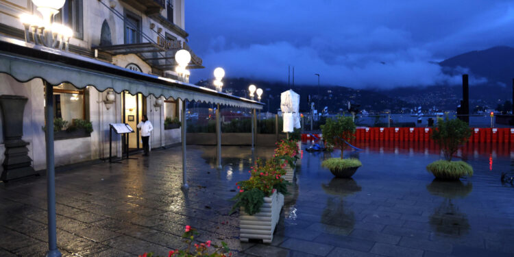 Chiusa la circolazione sul lungo Lario