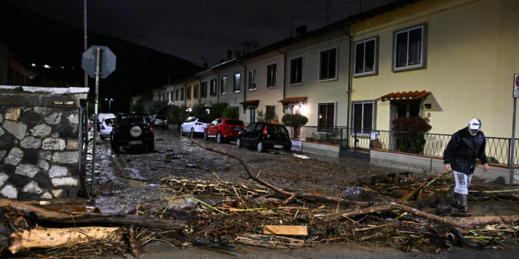 'Ci tireremo su le maniche per riportare città alla normalità'