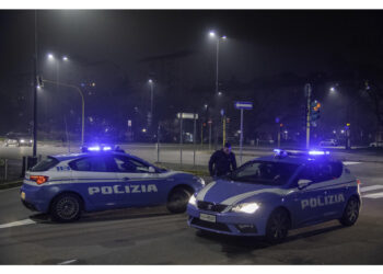 Due a bordo sono stati arrestati dalla polizia su auto rubata