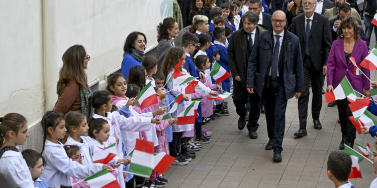 Gruppi di discussione alle superiori e tema in educazione civica