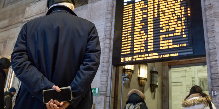 Cancellati 19 treni