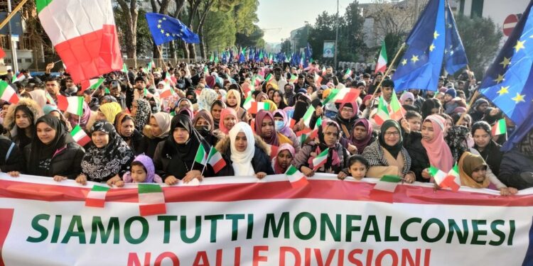 Manifestanti contro divieto giunti da tutto il Nord Est