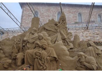 Nella piazza di San Francesco la Natività grazie a tre artisti