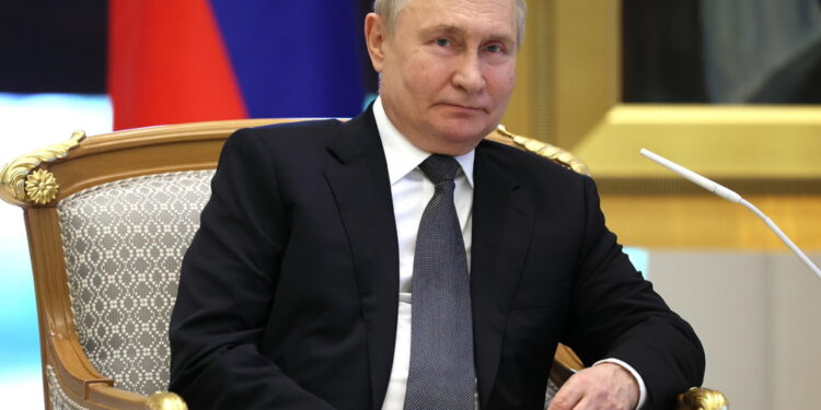 Gli osservatori prevedono che il presidente Putin si ricandiderà