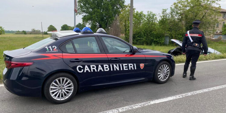 L'aggressione nella notte davanti alla stazione di Mede