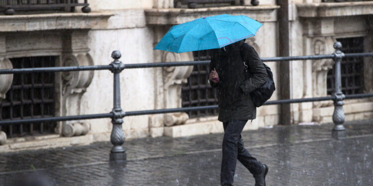 Precipitazioni su gran parte del Paese e venti forti al Sud