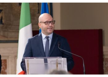 Presidente della Camera: 'si tratta di un dovere morale'