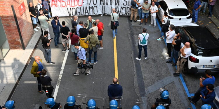 Presidio davanti tribunale in difesa diritto sciopero