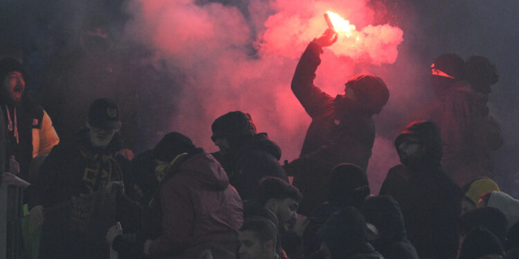 Quattrocento ultras romanisti cercano lo scontro