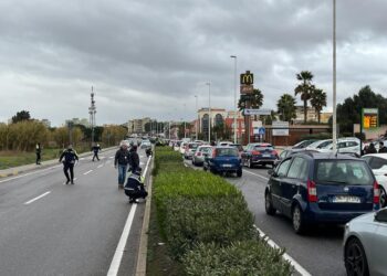 Incidente in via Peretti. Sul posto la polizia locale