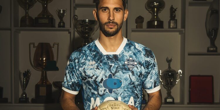 Edoardo Goldaniga nella foto ufficiale pubblicata dal Como 1907