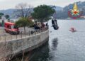 Auto nel lago Como