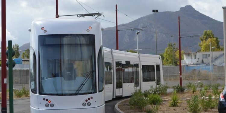 Il raid al capolinea del tram nel rione Brancaccio