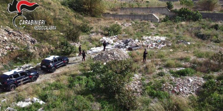 Operazione dei carabinieri a Reggio Calabria. Quattro indagati