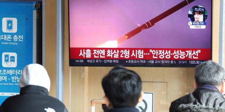 Kcna: 'Oltre a test su un nuovo tipo di missile antiaereo'