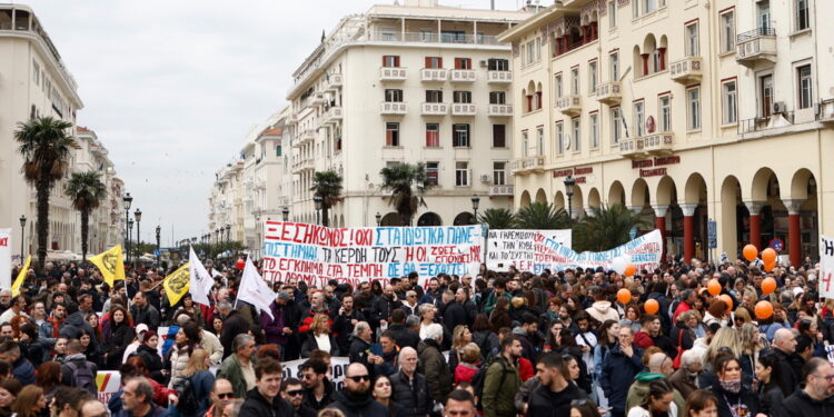 Altre 10mila a Salonicco ricordano vittime incidente treni