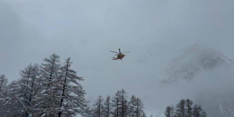 A Chamonix amici e i colleghi piangono Yan Raulet