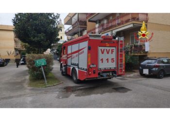 Nel Casertano 80enne forse non aveva inserito freno a mano