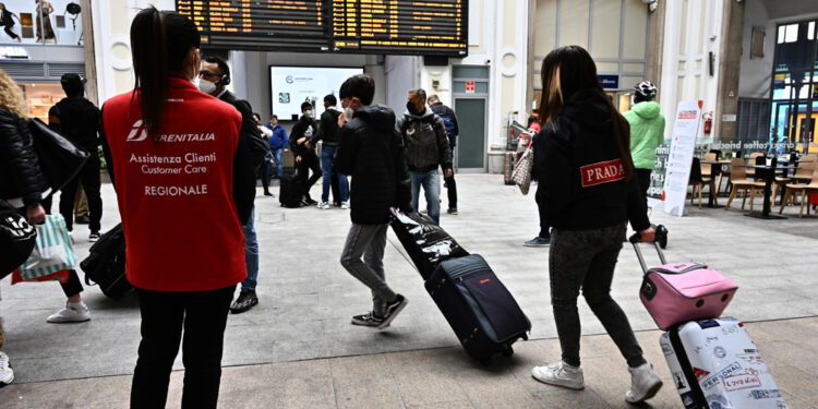 Stamani ritardi fino a 75 minuti e un Intercity cancellato