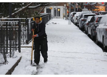 Forte nevicata anche a Boston le scuole sono chiuse