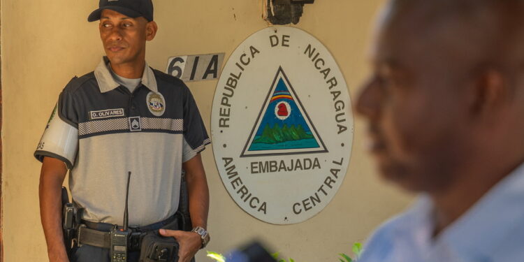 Starebbe schivando la giustizia grazie all'asilo in Nicaragua