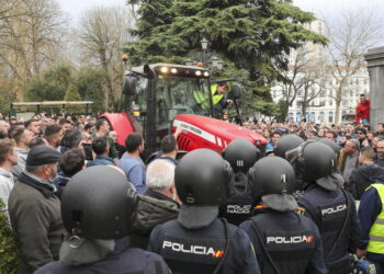 Ferito un agente della Guardia Civil