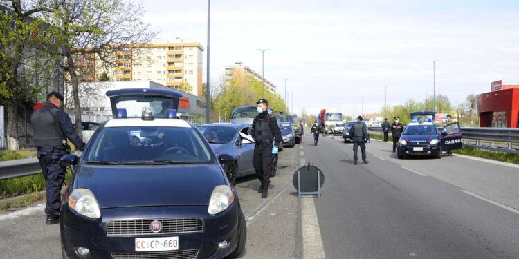 In corso per una 26enne accertamenti alla clinica Mangiagalli