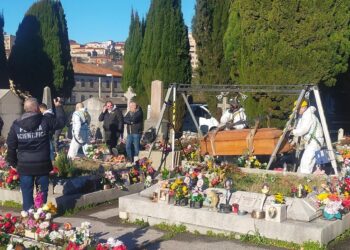 Concluse le operazioni iniziate stamani al cimitero di Trieste